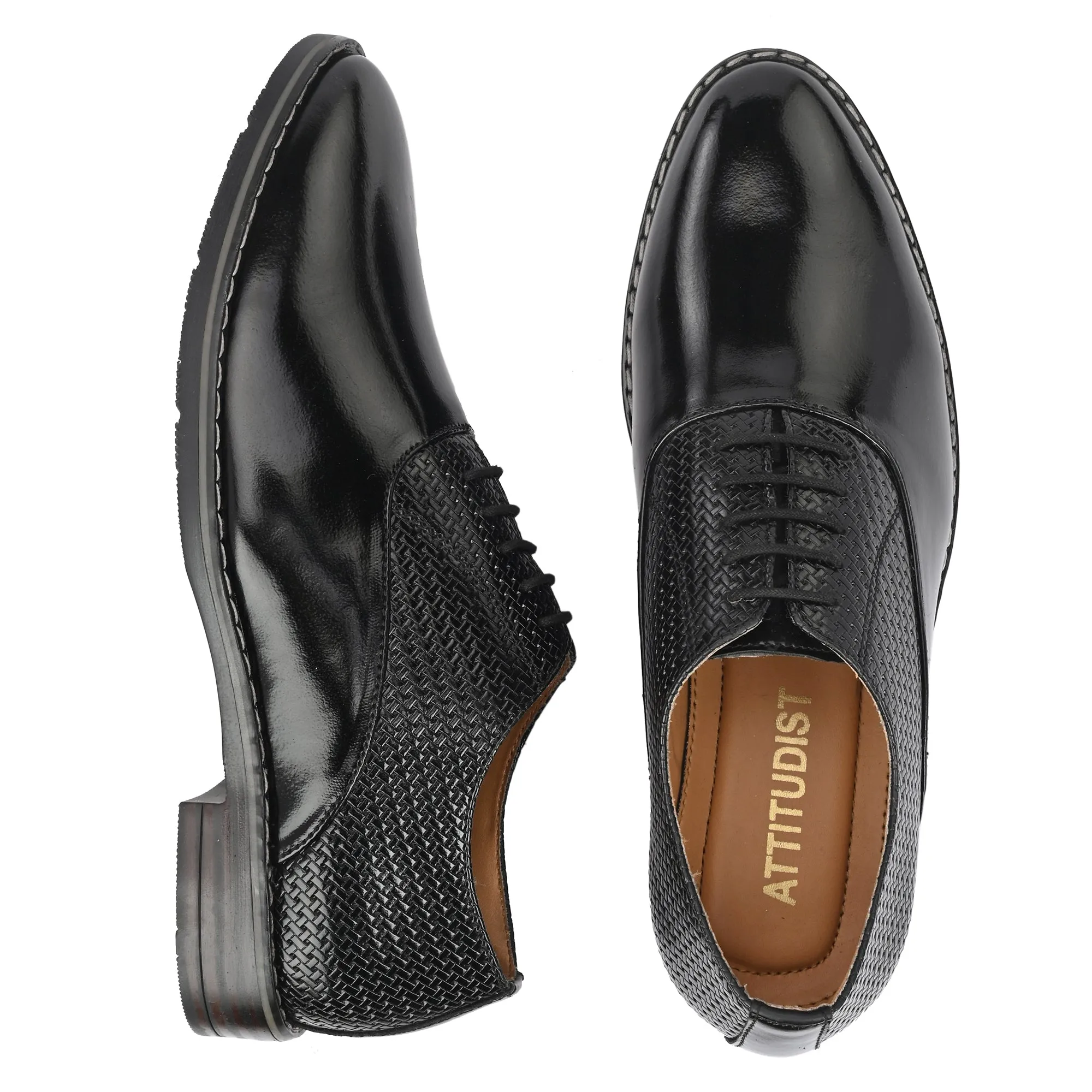 Attitudist Unisex Handcrafted Oxford Glossy Black Laceup Derby Shoes With Semi Chatai Design