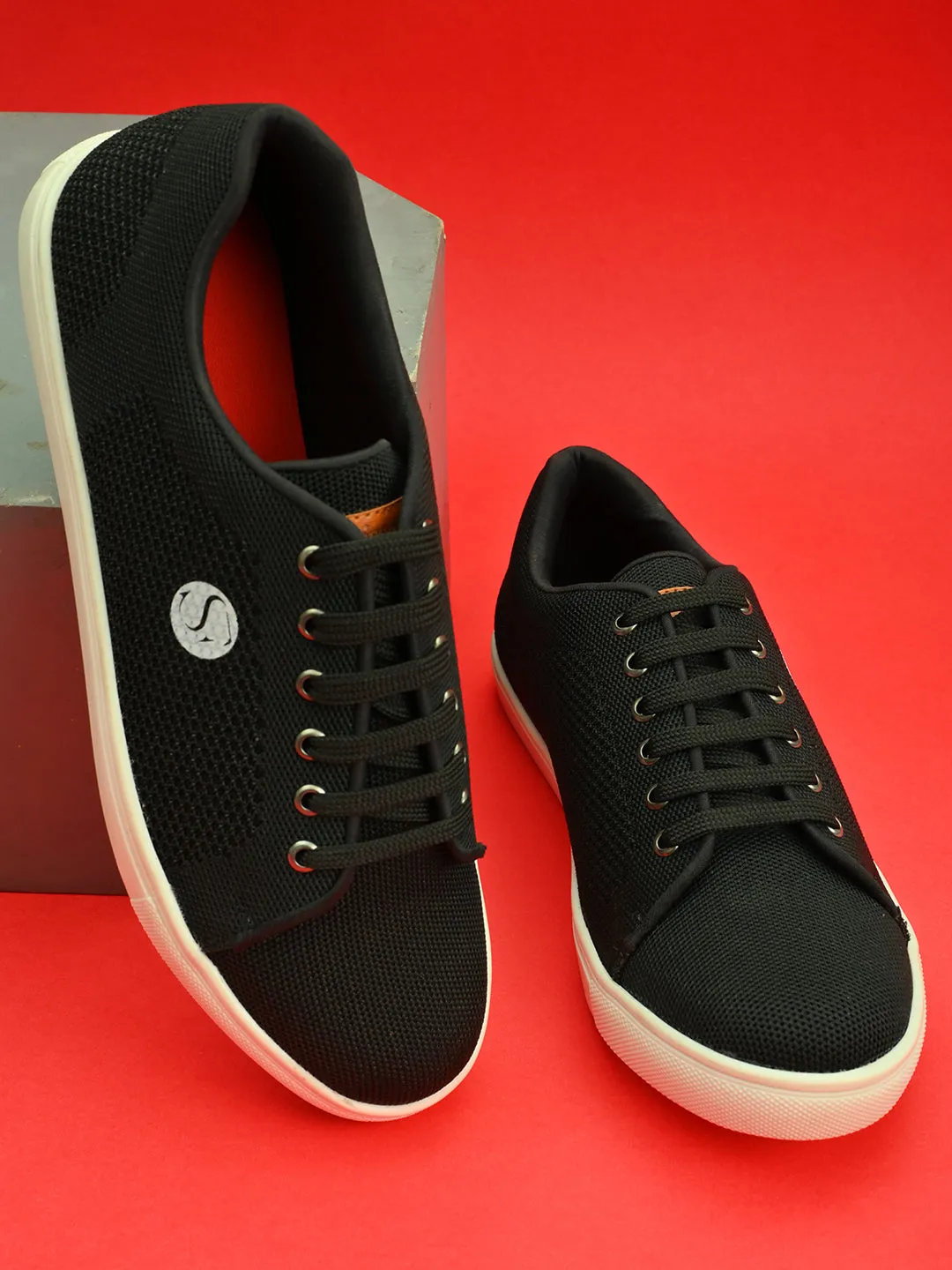 Dart Black Casual Sneakers