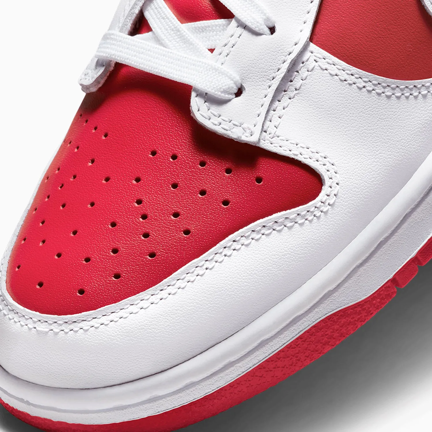 Men's Dunk Low Retro "Championship Red"