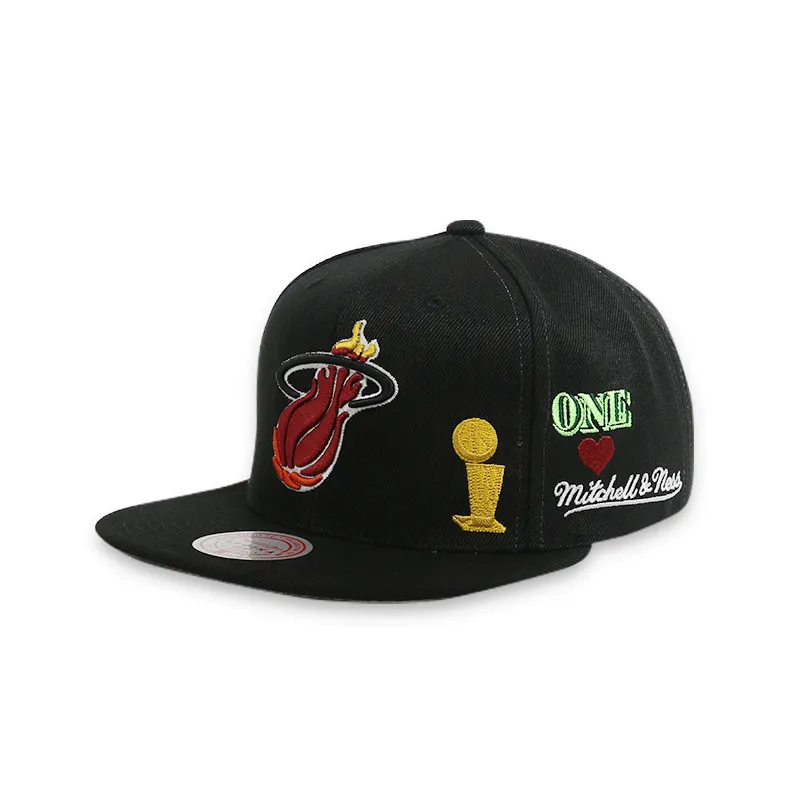 MIAMI HEAT Hyperlocal Snapback HWC