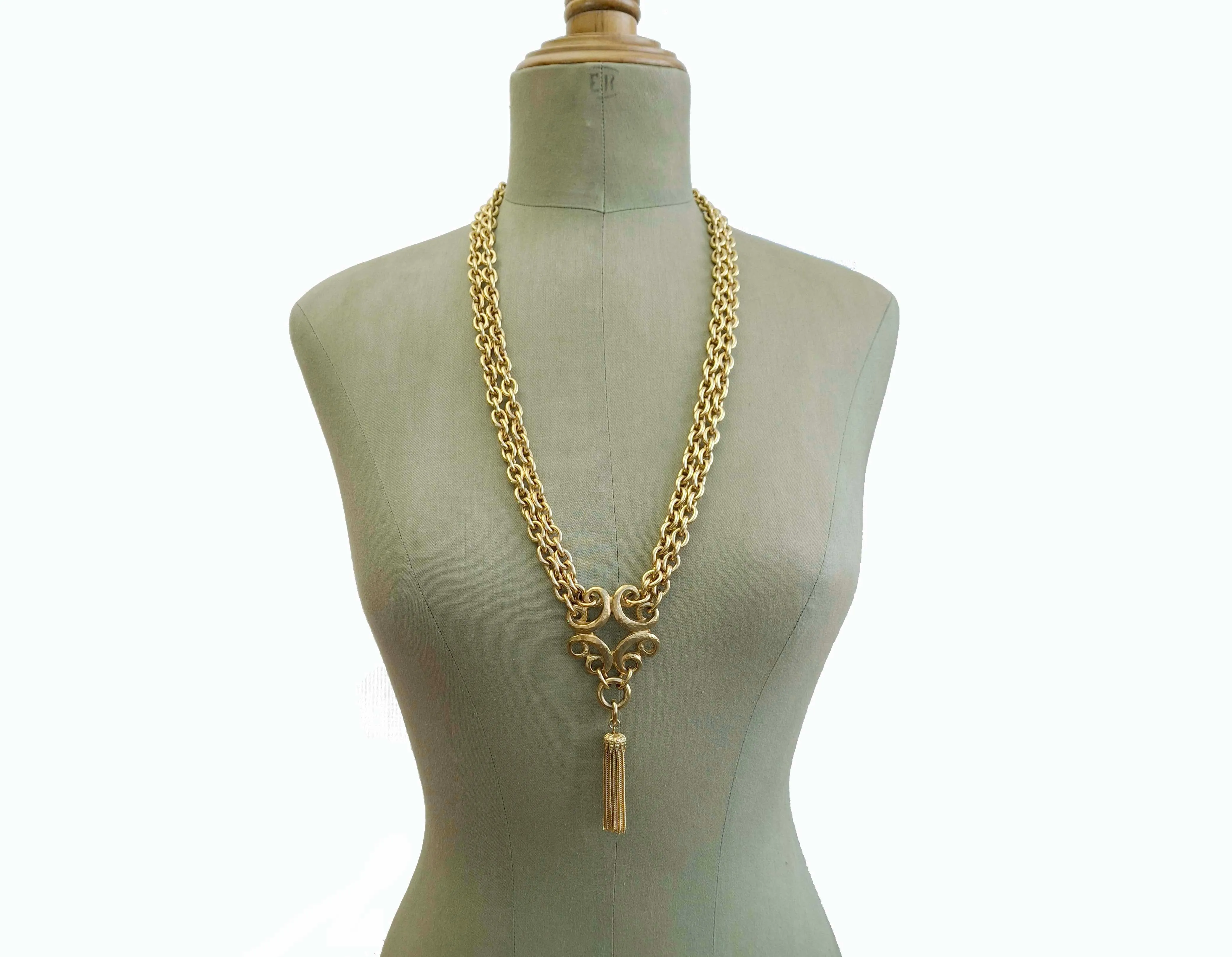 YVES SAINT LAURENT arabesque style necklace