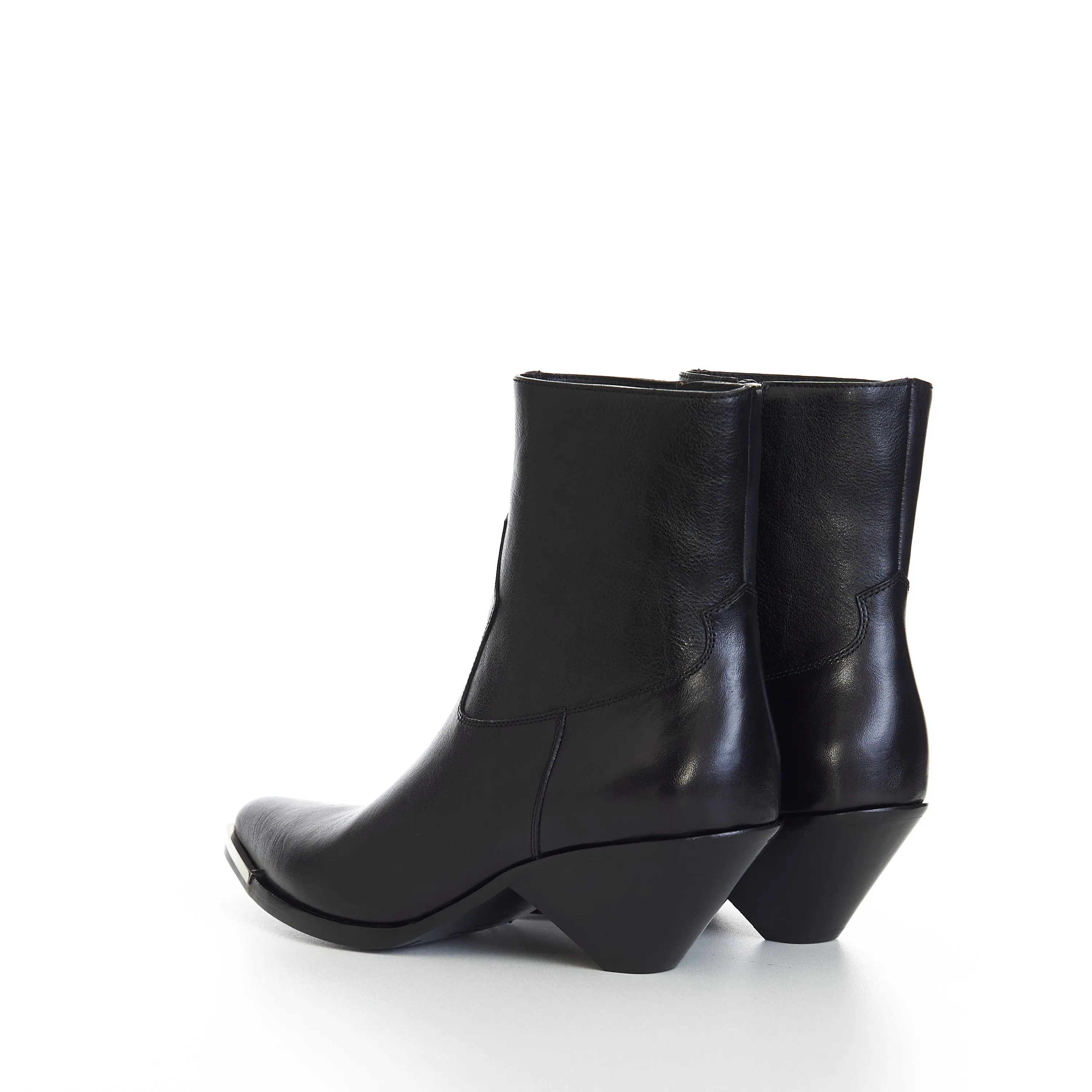 Zipped Conique Boot With Metal Toe In Black Shiny Calfskin