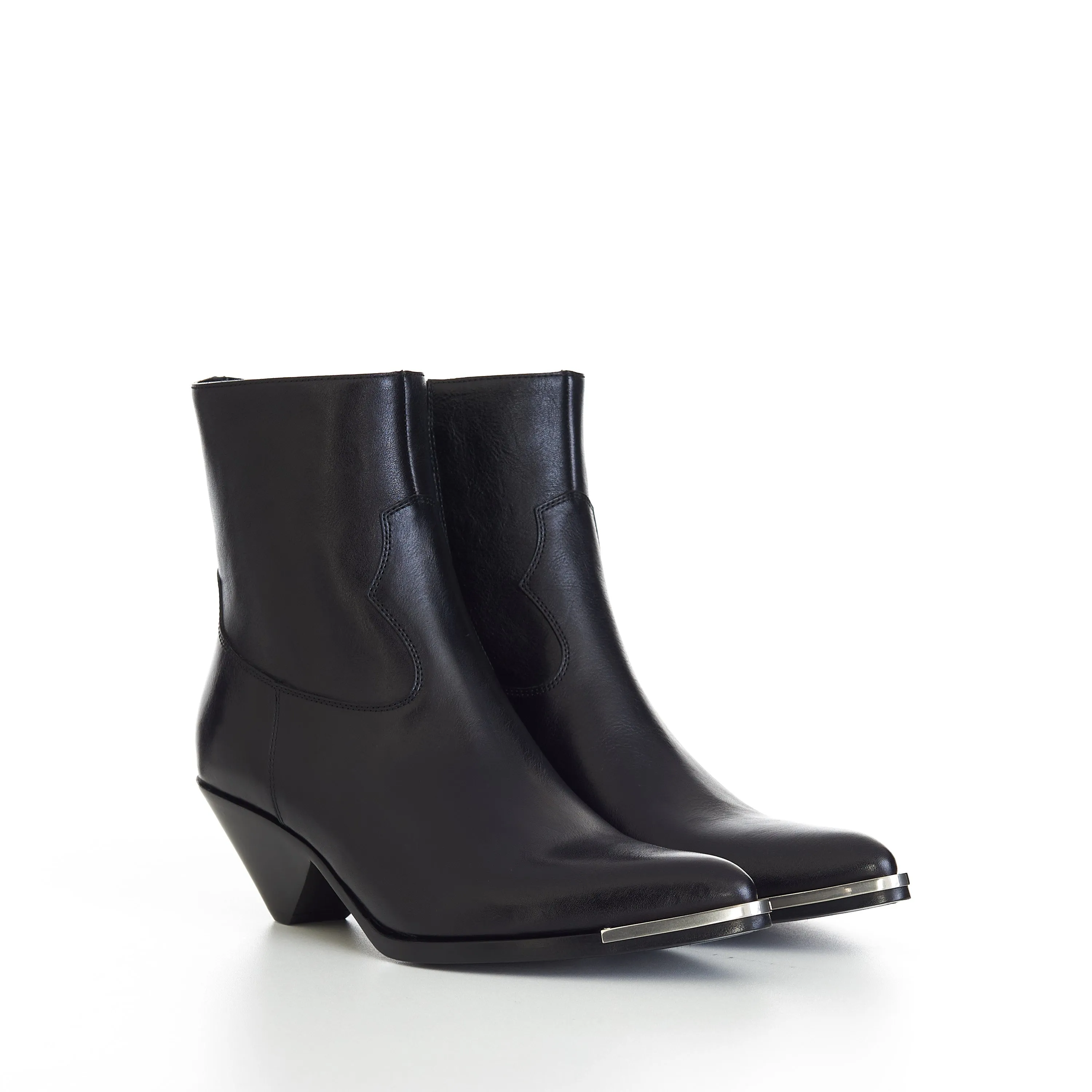 Zipped Conique Boot With Metal Toe In Black Shiny Calfskin